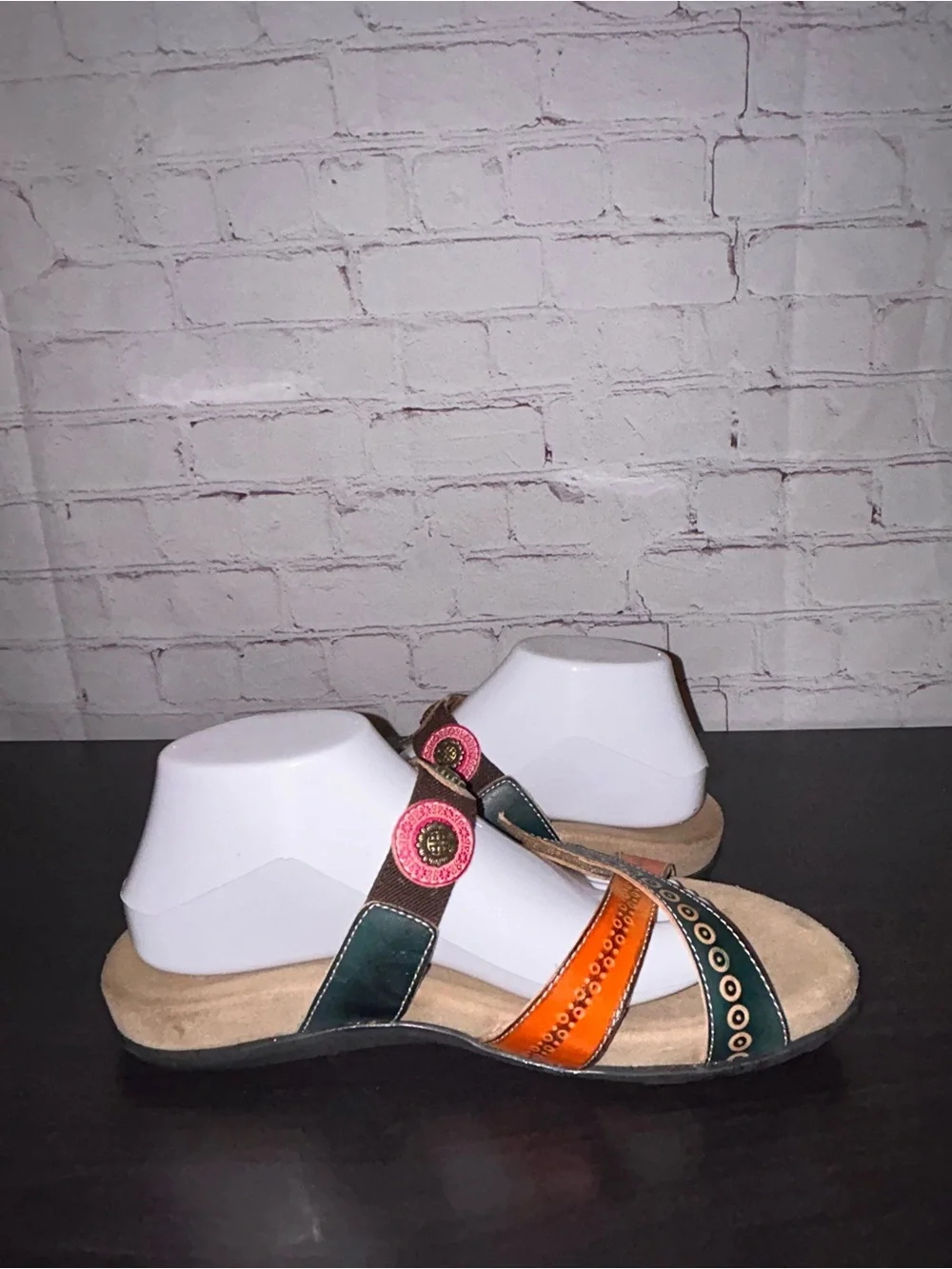 L'Artiste Glendora sandals women’s size 41/9